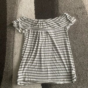 Maurices women’s striped elastic green shirt